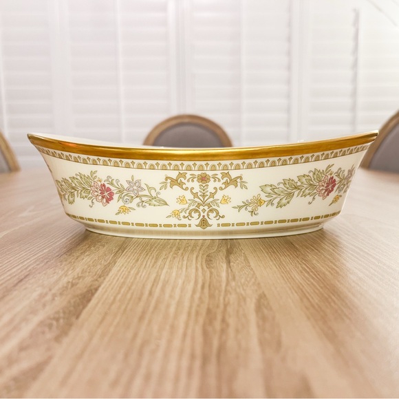 Vintage Lenox Oval Serving Bowl - Castle Garden Pattern - 24K Gold Trim - Picture 1 of 9